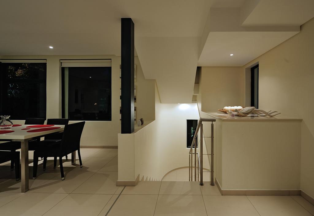 129 On Kloof Nek Apartments Le Cap Chambre photo